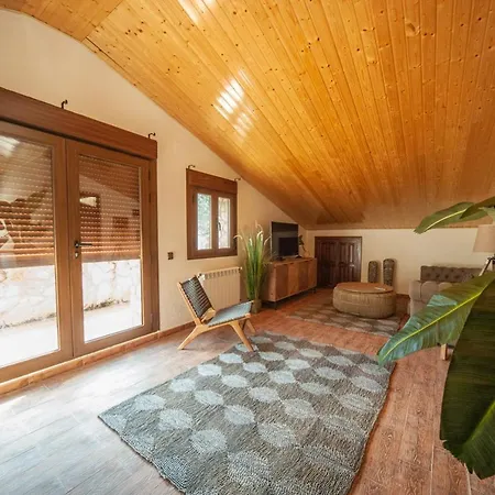 Finca Las Ciguenas - Casa Rural En Entorno Idilico *
